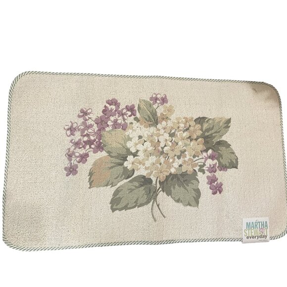 🏡🏡Martha Stewart Hydrangea Non Skid Rug NWT - Picture 1 of 6